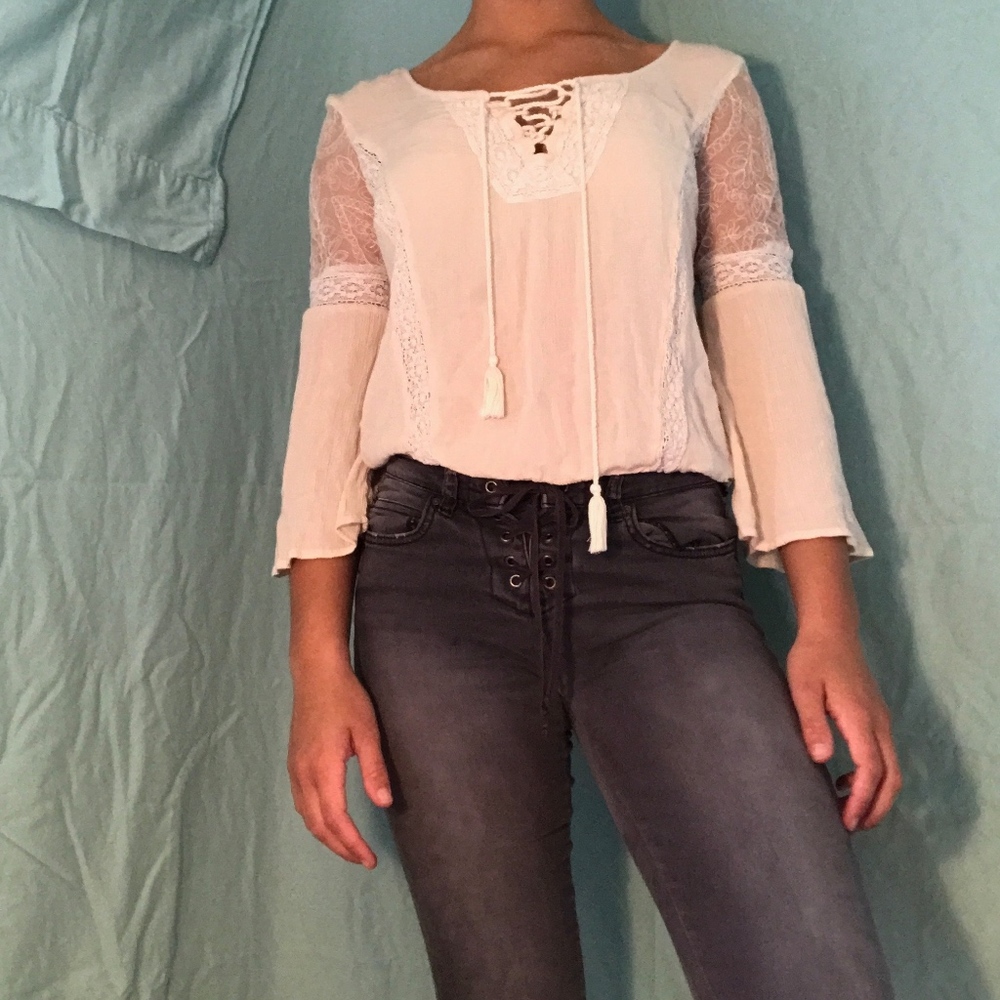 Small American Eagle Outfitters Blouse